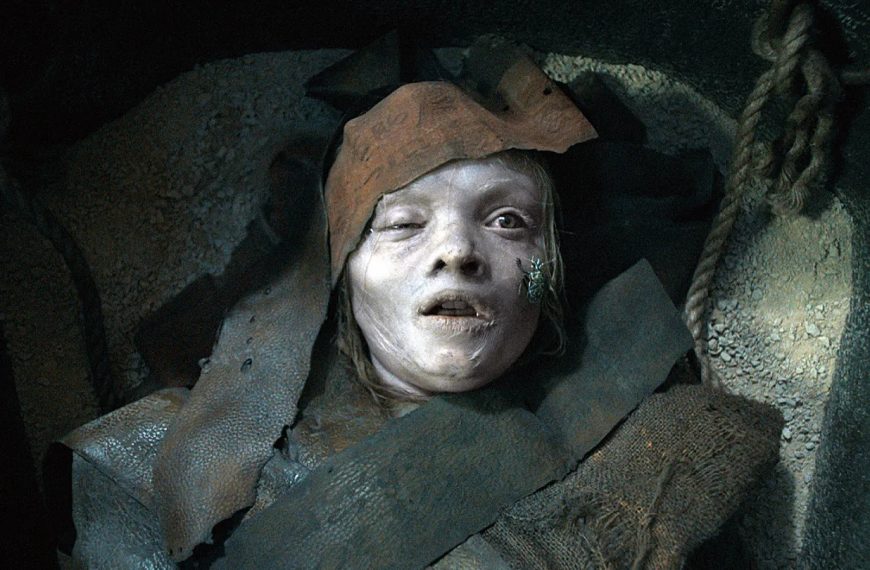 La Momia de Lee Cronin: El Sarcófago de Teseo.