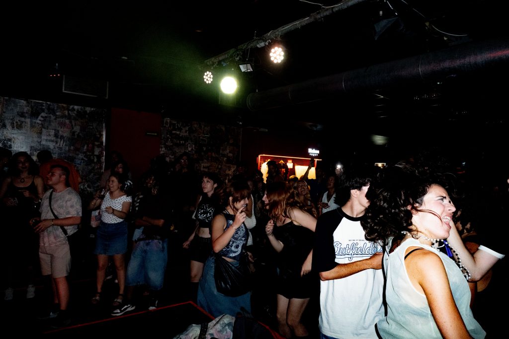 La gente en el Locosummer.